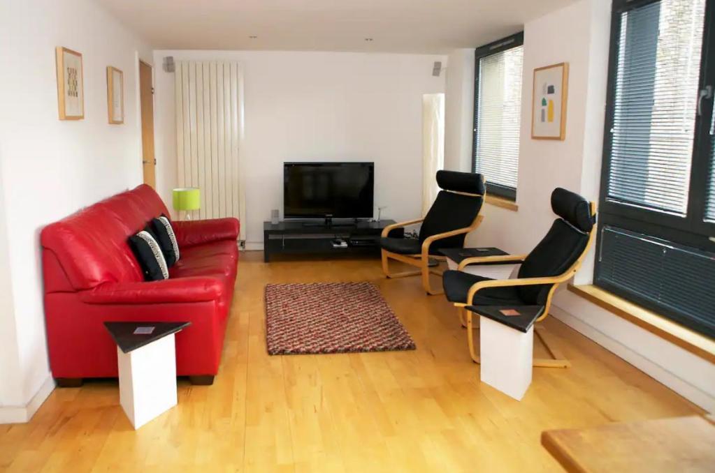 Joivy Inviting Flat With Parking In Canonmills Appartement *